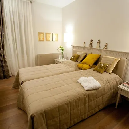 Hvar Royale - 5 Bedroom - Indoor Pool - Beautiful Heritage *