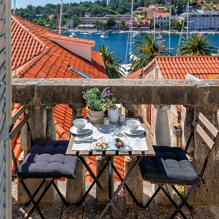 Hvar Royale - 5 Bedroom - Indoor Pool - Beautiful Heritage