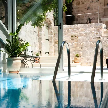 Hvar Royale - 5 Bedroom - Indoor Pool - Beautiful Heritage Hvar Town