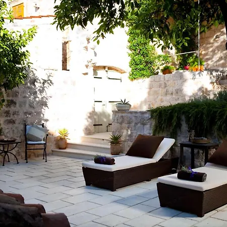 Hvar Royale - 5 Bedroom - Indoor Pool - Beautiful Heritage