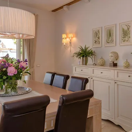 Hvar Royale - 5 Bedroom - Indoor Pool - Beautiful Heritage Villa *